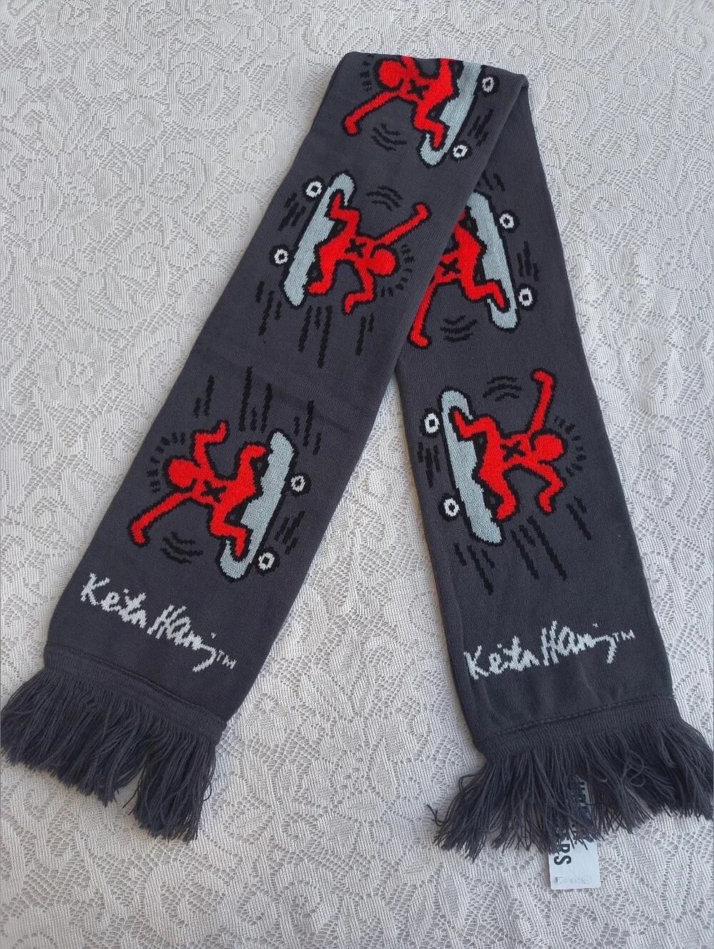 NWT Urban Outfitters Keith Haring Scarf